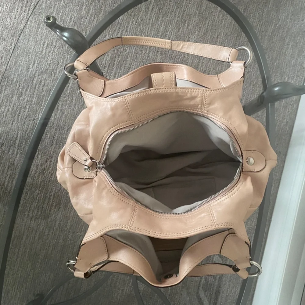 Coach purse - Picture 5 of 11